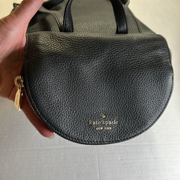KATE SPADE LIELA MEDIUM FLAP BLACK BACKPACK DRAWSTRING LEATHER BAG - Picture 4 of 15